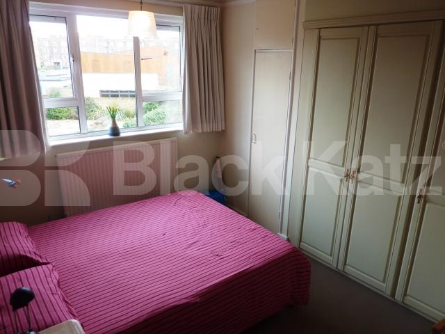 			CAMDEN GIRLS SCHOOL CATCHMENT!, 2 Bedroom, 1 bath, 1 reception Flat			 Oseney Crescent, CAMDEN-KENTISH TOWN